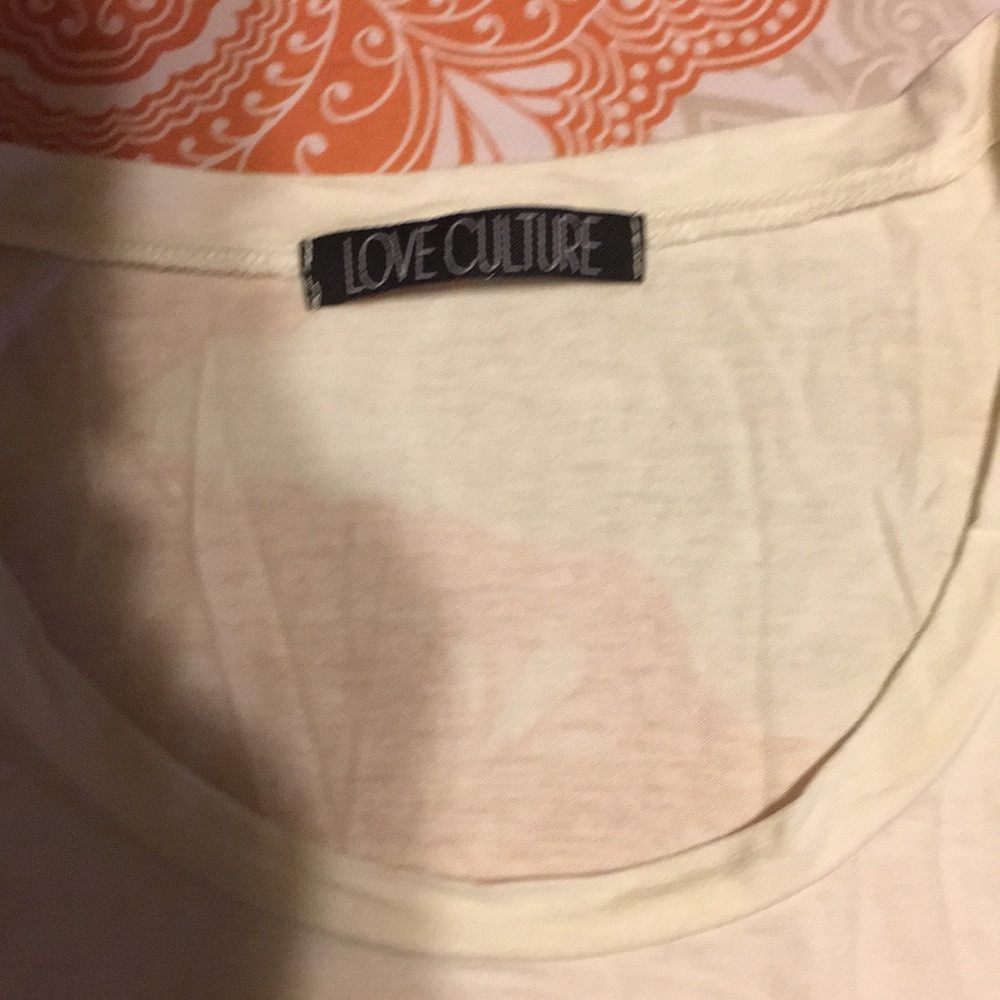 Top - Picture 2 of 3